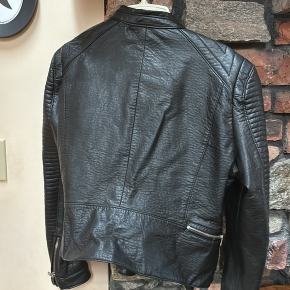 Zara faux leather good used condition jacket - Picture 2 of 3